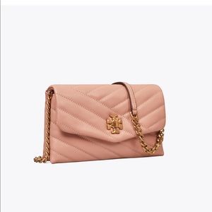 Tory Burch Kira Chevron Chain Wallet - nude pink